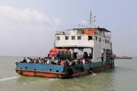 Chìm phà tại Bangladesh làm một người chết, hàng chục người mất tích