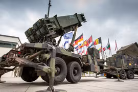 NATO tăng cường năng lực phòng không trước đe dọa từ tên lửa và UAV
