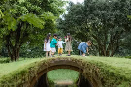 Trẻ con Ecopark được sống tuổi thơ tràn ngập thiên nhiên trong lành