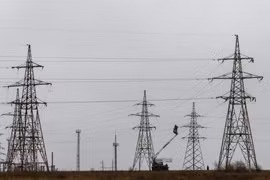 Mỹ, EU tiếp tục hỗ trợ Ukraine tái thiết và bảo vệ cơ sở hạ tầng