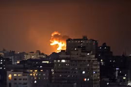 Quân đội Israel phát động chiến dịch tấn công vào Dải Gaza