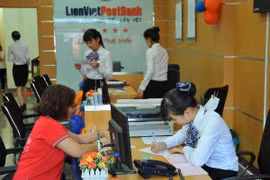 Giao dịch tại LienVietPostBank. (Nguồn: LienVietPostBank)