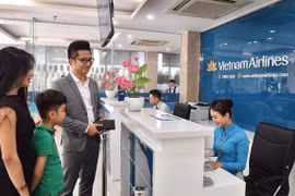 Hành khách nên đến các đại lý, phòng vé chính thức để mua vé máy bay, tránh tình trạng bị lừa đảo vé giả. (Ảnh: CTV/Vietnam)