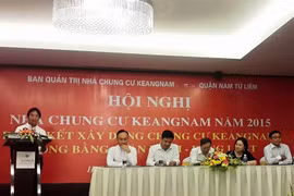 Tại Hội nghị nhà chung cư thường niên năm 2015, đại diện quận Nam Từ Liêm yêu cầu Keangnam phải bàn giao ngay 100 tỷ đồng tiền quỹ bảo trì 2% vào tài khoản chung với Ban quản trị (Ảnh: T. Mai/Vietnam+) 