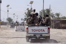 Đức bất ngờ tuyên bố hỗ trợ thiết bị quân sự cho quân đội Iraq