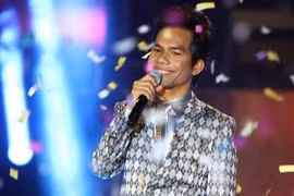 Ya Suy trong giờ phút đăng quang. (Ảnh: BHD)