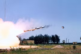 Ấn Độ bắn thử tên lửa BrahMos. (Nguồn: technology)