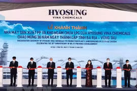 Dự án nhà máy sản xuất Polypropylene (PP) và kho ngầm chứa khí dầu mỏ hóa lỏng (LPG) tại Khu công nghiệp Cái Mép được Tập đoàn Hyosung (Hàn Quốc) đầu tư với tổng vốn đầu tư 1,3 tỷ USD. (Ảnh: Đoàn Mạnh Dương/TTXVN) 
