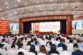 Quang cảnh hội nghị công bố chỉ số hài lòng về sự phục vụ hành chính năm 2021 và chỉ số cải cách hành chính năm 2021 của các Bộ, cơ quan ngang Bộ, ủy ban nhân dân các tỉnh, thành phố trực thuộc Trung ương. (Ảnh: Hoàng Hiếu/TTXVN)