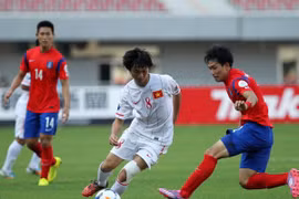 Giải U19 châu Á: Trung Quốc đá bay “Vua” U19 Hàn Quốc 
