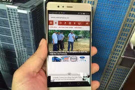 Mặt trước của Huawei P9. (Ảnh: PV/Vietnam+)