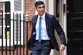 Ông Rishi Sunak tại thủ đô London, Anh, ngày 20/7/2022. (Ảnh: AFP/ TTXVN)