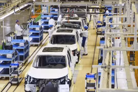 Một dây chuyền lắp ráp xe tại thành phố Vũ Hán. (Nguồn: Kyodo)