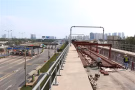 Công trường thi công tuyến metro số 1 Bến Thành-Suối Tiên. (Ảnh: Tiến Lực/TTXVN)