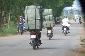 Thuốc lá ngoại nhập lậu ào ạt tràn về Thành phố Hồ Chí Minh