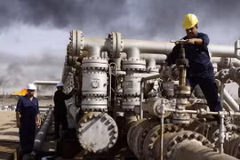 OPEC tuyên bố sẽ không giảm lượng khai thác dù giá dầu giảm