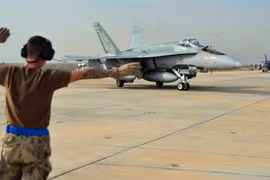 Canada tiến hành đợt không kích đầu tiên chống IS tại Iraq