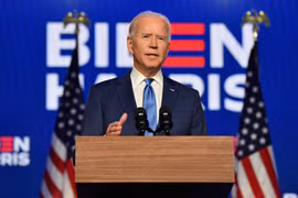 Ông Joe Biden đã giành chiến thắng tại bang Pennsylvania, qua đó đủ số phiếu đại cử tri để chiến thắng và đắc cử Tổng thống Mỹ. (Ảnh: AFP/TTXVN)