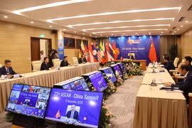 Hội nghị Cấp cao ASEAN-Trung Quốc lần thứ 23 tại điểm cầu Hà Nội ngày 12/11. (Ảnh: Thống Nhất/TTXVN)