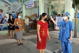 [Photo] Bệnh viện Đà Nẵng chính thức mở cửa khám chữa bệnh trở lại 