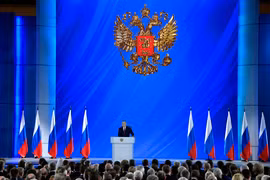Tổng thống Nga Vladimir Putin đọc Thông điệp liên bang năm 2020 tại phòng triển lãm trung tâm “Manezh” ở thủ đô Moskva ngày 15/1/2020. (Ảnh: AFP/TTXVN)