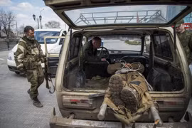 Ukraine cáo buộc Nga đang ngăn cản hòa bình tại miền Đông 
