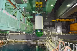 Fukushima chuyển rác thải nhiễm xạ sang các cơ sở tạm trữ
