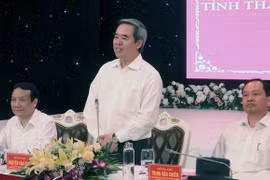 Ông Nguyễn Văn Bình, Ủy viên Bộ Chính trị, Bí thư Trung ương Đảng, Trưởng Ban Kinh tế Trung ương phát biểu tại hội thảo. (Ảnh: Khiếu Tư/TTXVN)