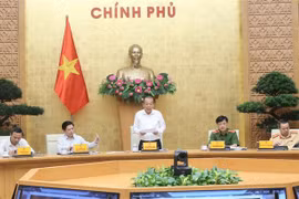Phó Thủ tướng Trương Hòa Bình chủ trì Hội nghị toàn quốc sơ kết công tác bảo đảm trật tự an toàn giao thông. (Ảnh: Doãn Tấn/TTXVN)