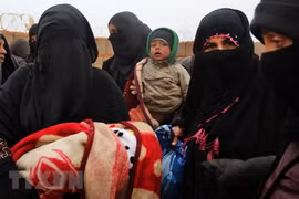 Người tị nạn Syria tại trạn tị nạn Rukban. (Ảnh: AFP/TTXVN)