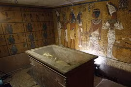 Dao găm trong hầm mộ vua Tutankhamun được làm từ thiên thạch