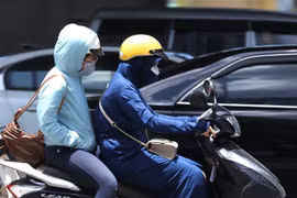 Bắc Nộ chuẩn bị đón đợt nắng nóng đầu tiên của năm. (Ảnh: Hoàng Hiếu/TTXVN)