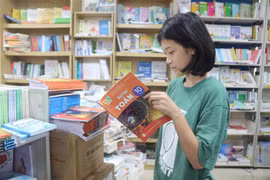 Năm học 2022-2023, việc thay đổi sách giáo khoa tiếp tục được thực hiện với các lớp là lớp 3, lớp 7 và lớp 10. (Ảnh: Bích Huệ/TTXVN)