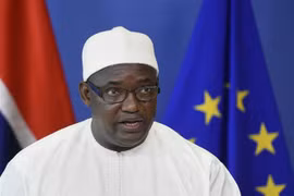 Gambia đình chỉ mọi chuyến công du nước ngoài của giới quan chức