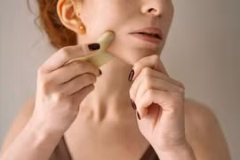 5 quy tắc cần biết khi chăm sóc da bằng liệu pháp massage Guasha