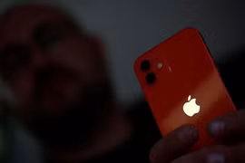 Apple cập nhật phiên bản mới cho mẫu điện thoại iPhone 12 tại Pháp