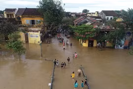Phố cổ Hội An bị ngập lụt sau bão số 4 năm 2022. (Ảnh: Văn Dũng/TTXVN)