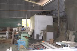 Một nhà xưởng không phép của ông Lê Hữu Thành, Phó Chủ tịch Thường trực HĐND quận Thủ Đức. (Ảnh: Trần Xuân Tình/TTXVN)
