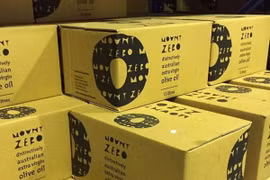Những thùng dầu ôliu của vùng trồng nho Mount Zero. (Nguồn: ABC)