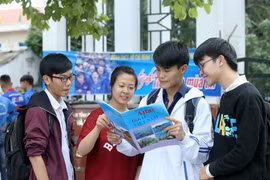Với Atlat, thí sinh cho biết không khó để có thể kiếm điểm 5. (Ảnh: Phan Anh Tuấn/TTXVN) 