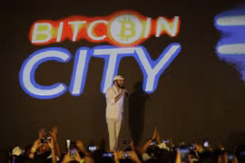 Tổng thống Nayib Bukele công bố dự án thành phố Bitcoin ở phía Đông El Salvador. (Nguồn: laprensalatina.com) 