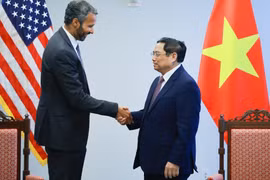 Thủ tướng Phạm Minh Chính tiếp ông Marc Allen, Giám đốc chiến lược Tập đoàn Boeing. (Ảnh: Dương Giang/TTXVN) 