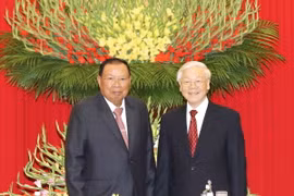 Sáng 3/7/2018, tại Trụ sở Trung ương Đảng, Tổng Bí thư Nguyễn Phú Trọng đón và hội đàm với Tổng Bí thư, Chủ tịch nước Lào Bounnhang Vorachith. (Ảnh: Trí Dũng/TTXVN)