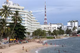 Bãi biển Dinh Cậu, thị trấn Dương Đông, huyện Phú Quốc (Kiên Giang). (Ảnh: Lê Huy Hải/TTXVN) 