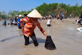 [Photo] Đặc sắc lễ Phá Bàu của dân tộc Khmer tại Bình Phước