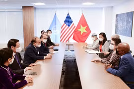 Chủ tịch nước Nguyễn Xuân Phúc gặp gỡ bạn bè cánh tả Hoa Kỳ. (Ảnh: Thống Nhất/TTXVN)