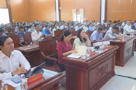 Cán bộ, đảng viên tham gia Hội nghị tại điểm cầu Hội trường Tỉnh ủy Phú Yên. (Ảnh: Tường Quân/TTXVN)