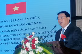 Ủy viên Bộ Chính trị, Chủ tịch Hội đồng Lý luận Trung ương Nguyễn Xuân Thắng phát biểu. (Ảnh: Văn Đức/TTXVN)