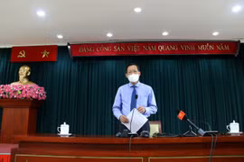 Tân Chủ tịch Ủy ban Nhân dân Thành phố Hồ Chí Minh Phan Văn Mãi tại buổi họp báo sau khi nhận nhiệm vụ mới. (Ảnh: Thanh Vũ/TTXVN) 