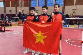 Đội tuyển Cầu mây giành huy chương Vàng đầu tiên tại SEA Games 32 ở nội dung Đôi Nữ khi dẫn đầu bảng đấu với thành tích 3 trận thắng và 1 trận thua, có cùng điểm số như Indonesia và Myanmar nhưng hơn về chỉ số phụ. Đây là huy chương Vàng thứ 109 của Đoàn 